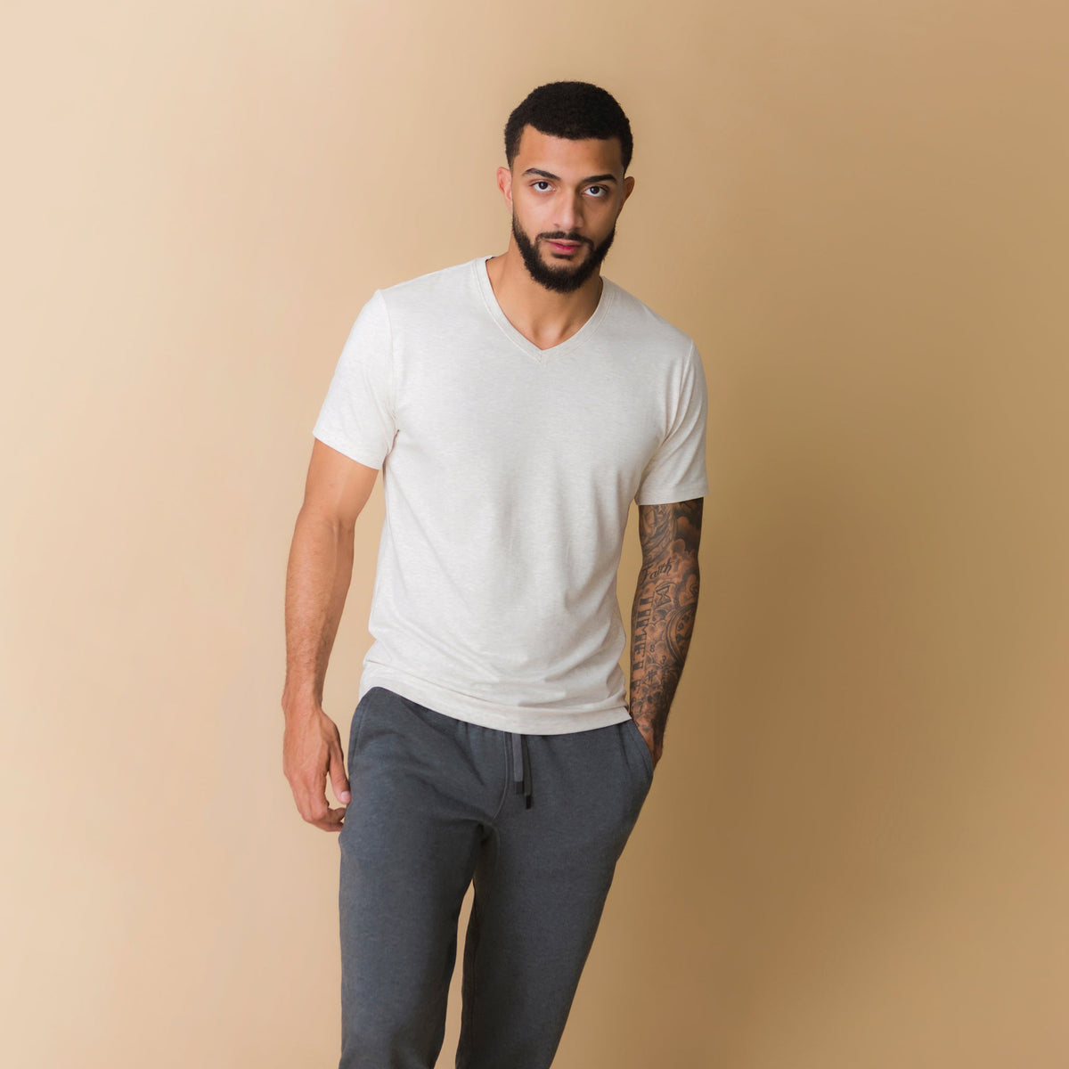 AD & AV Solid Men V Neck White T-Shirt