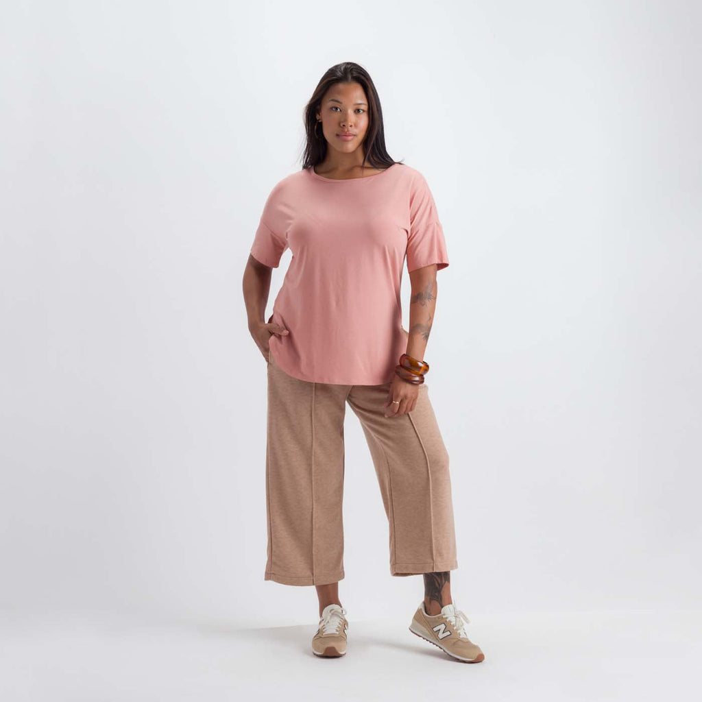 Apparel > Clothing > Women > Shirts & Tops > Tshirts - Relaxed Crew T-Shirt - Dusty Pink