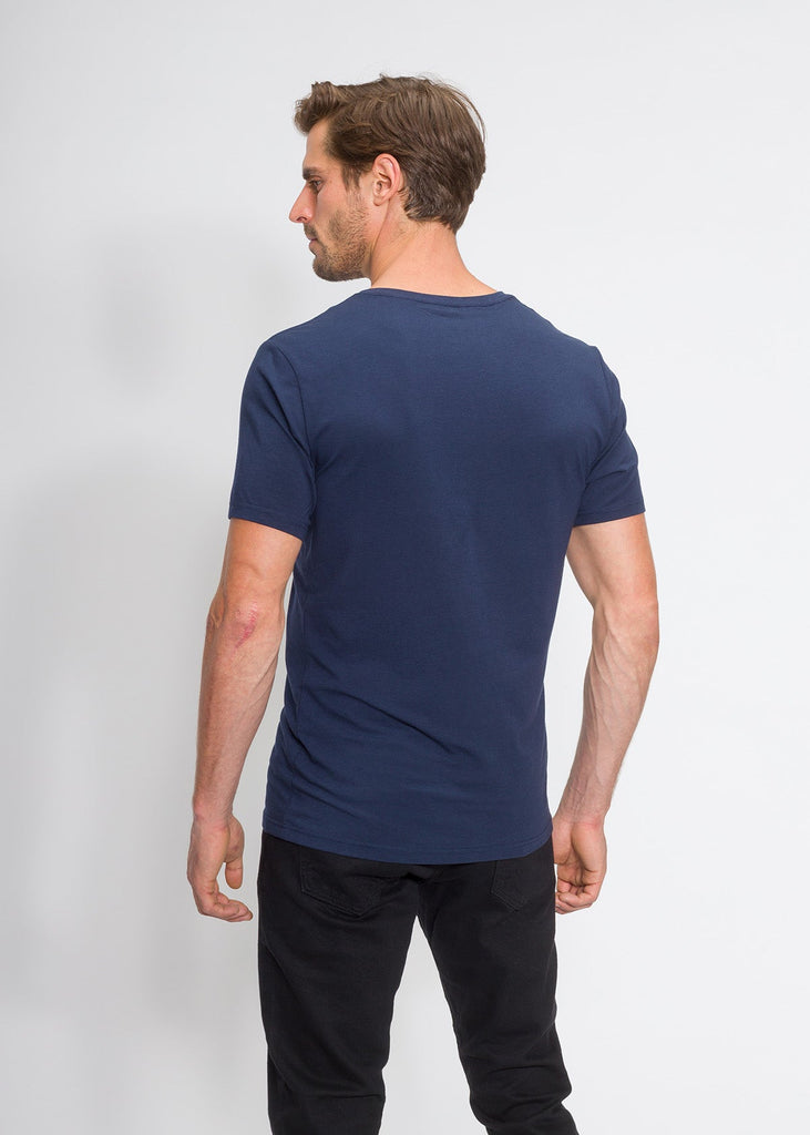 T-Shirt - Men's Classic V-Neck T-Shirt In Supima Cotton Stretch